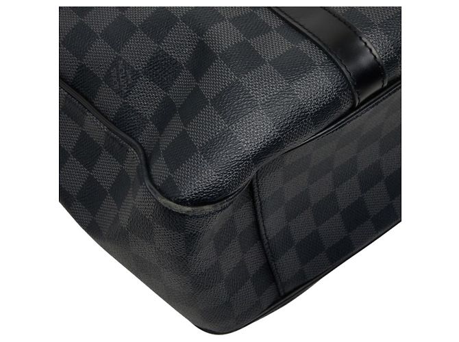 Borsa Tote Louis Vuitton Damier Graphite Tadao Nero - vista 7