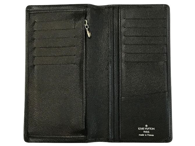 Louis Vuitton Taiga Portefeuille Brazza Long Wallet Nero - vista 5