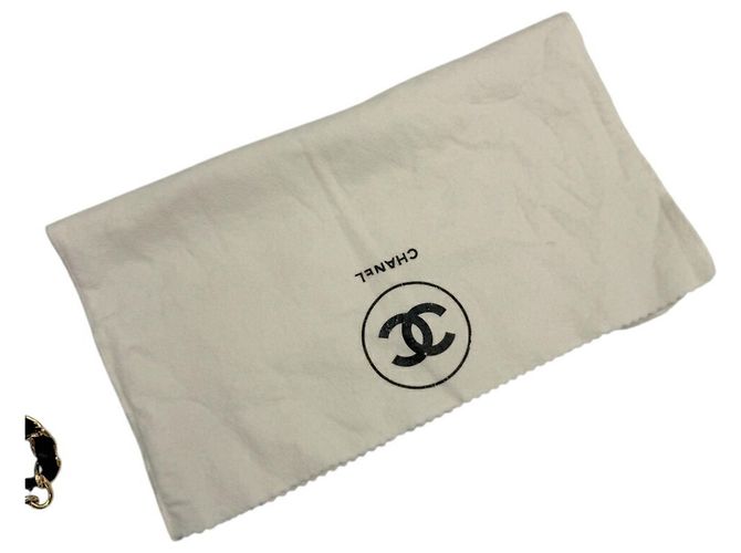Borsa a tracolla Chanel Large Matelasse 30 in agnello nero - vista 14