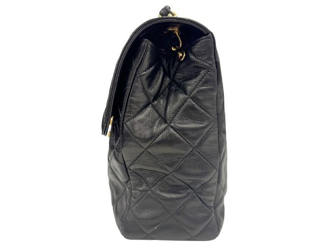 Borsa a tracolla Chanel Large Matelasse 30 in agnello nero - vista 4