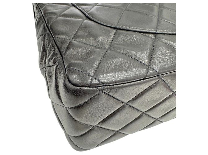 Borsa a tracolla Chanel Large Matelasse 30 in agnello nero - vista 9