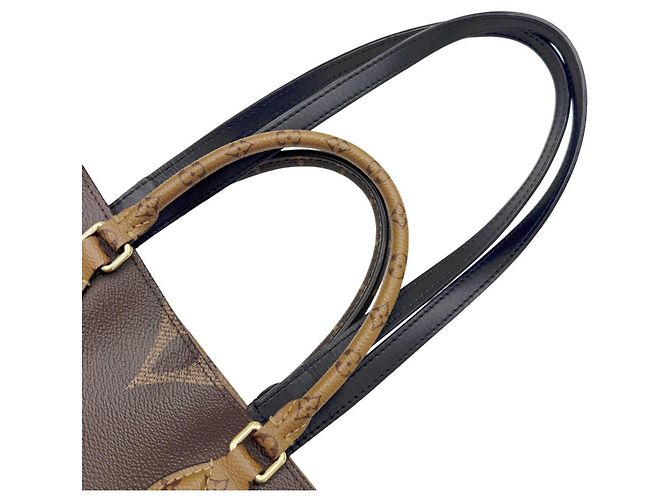 Borsa Tote Louis Vuitton OnTheGo MM Monogram Marrone - vista 11