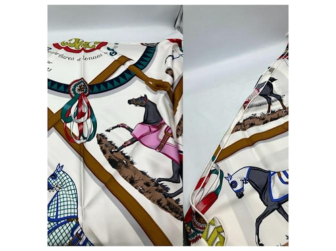 Hermès Lenço Triangle Géant HERMES Multicor - vista 2