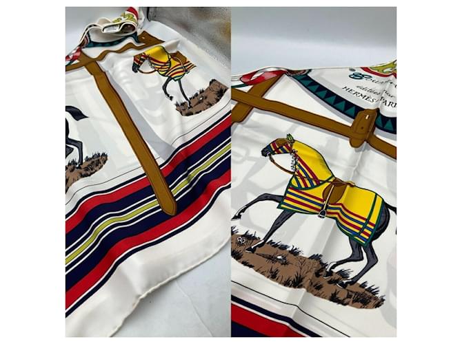 Hermès Lenço Triangle Géant HERMES Multicor - vista 3