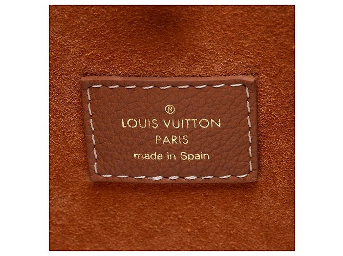 Hobo Low Key MM in pelle di vitello Louis Vuitton Marrone - vista 7