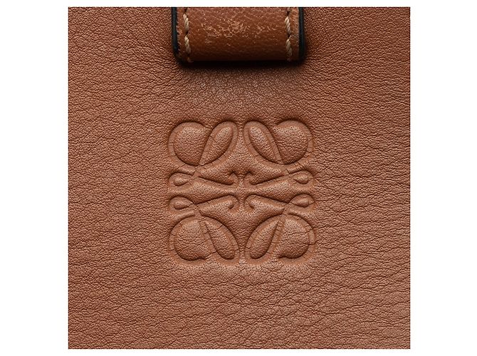 Borsa Hammock Compact in pelle di vitello Loewe Marrone - vista 9