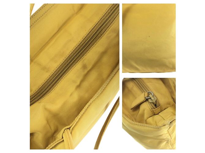 Prada Nylon Tessuto Triangle Logo Tote Gelb - Ansicht 6