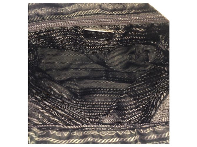 Prada Nylon Tessuto Triangle Logo Tote Gelb - Ansicht 9