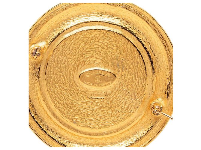 Spilla rotonda con logo Chanel 31 Rue Cambon D'oro - vista 3