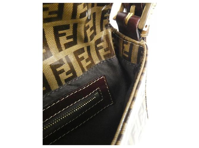 Sac bandoulière Fendi Baguette 26424 Marron - vue 7