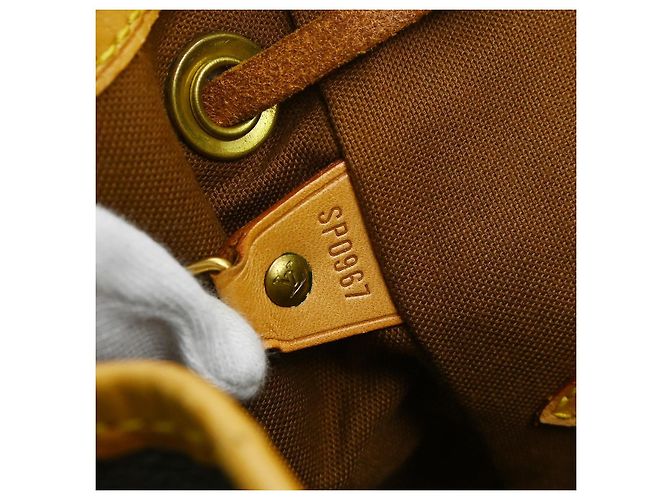 Louis Vuitton Vintage Montsouris Monogram Canvas MM - vue 5