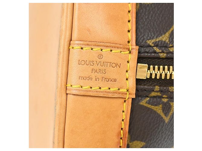Louis Vuitton Alma Monogram Canvas PM Castaño - vista 4