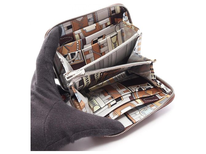 Hermès Cartera redonda compacta de seda Azap Hermes Castaño - vista 3