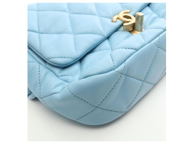 Borsa a Spalla Chanel Matelassé in Pelle di Agnello Blu - vista 7