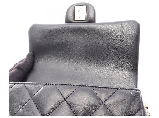 Timeless Borsa a Spalla Chanel Matelassé Small Flap Nero - vista 6