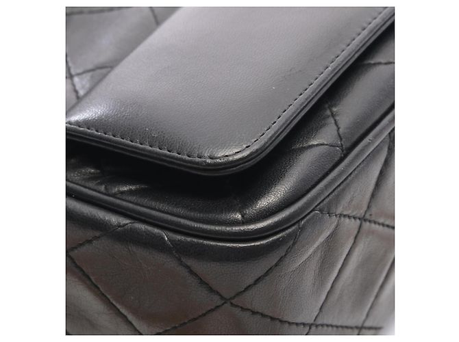 Mini borsa a tracolla con catena e frange in matelassé Chanel Nero - vista 6