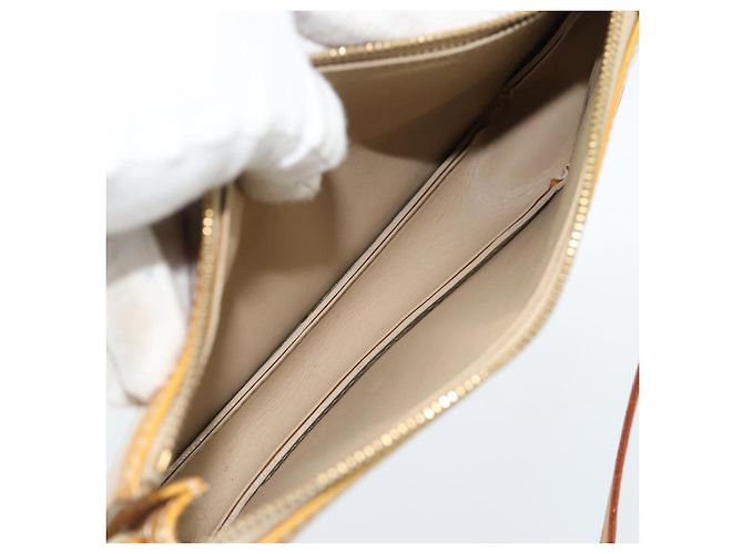 LOUIS VUITTON Monogram Vernis Lexington Pouch Beige M91010 LV Auth 183875 - vista 11
