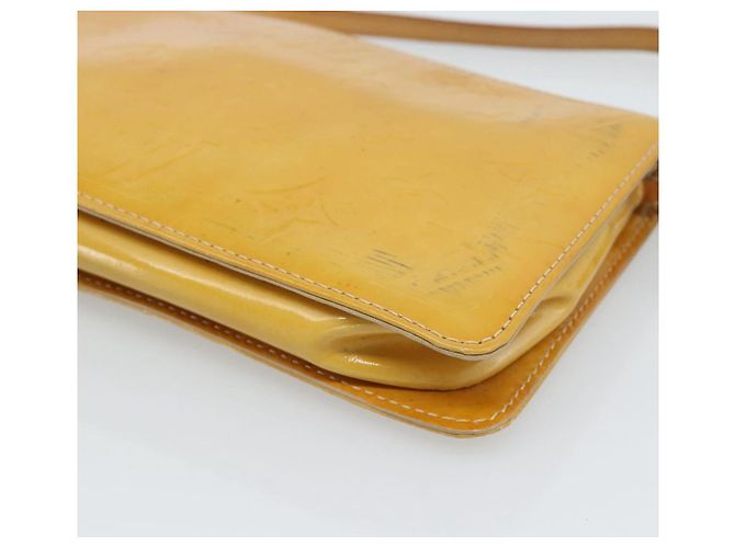 LOUIS VUITTON Monogram Vernis Lexington Pouch Beige M91010 LV Auth 183875 - vista 16