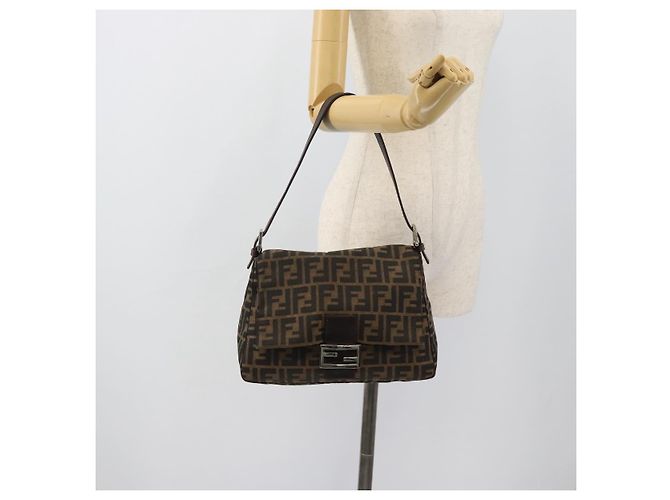 FENDI Zucca Canvas Mamma Baguette Shoulder Bag Black Brown Auth 183009M Marrone Nero - vista 24