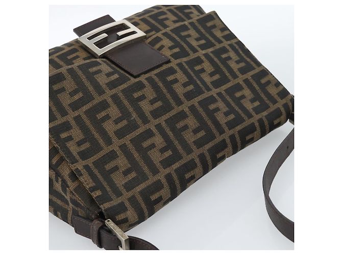 FENDI Zucca Canvas Mamma Baguette Shoulder Bag Black Brown Auth 183009M Marrone Nero - vista 6
