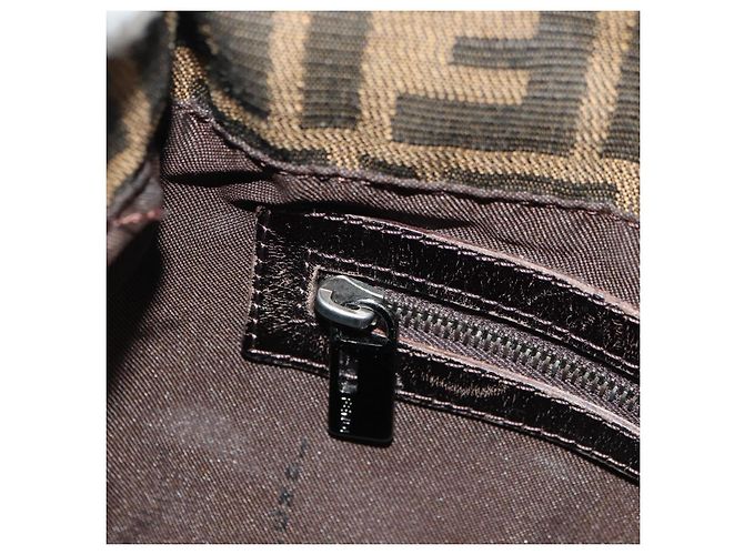 Borsa a Spalla FENDI Zucca Canvas Nero Marrone Auth 183663V - vista 23