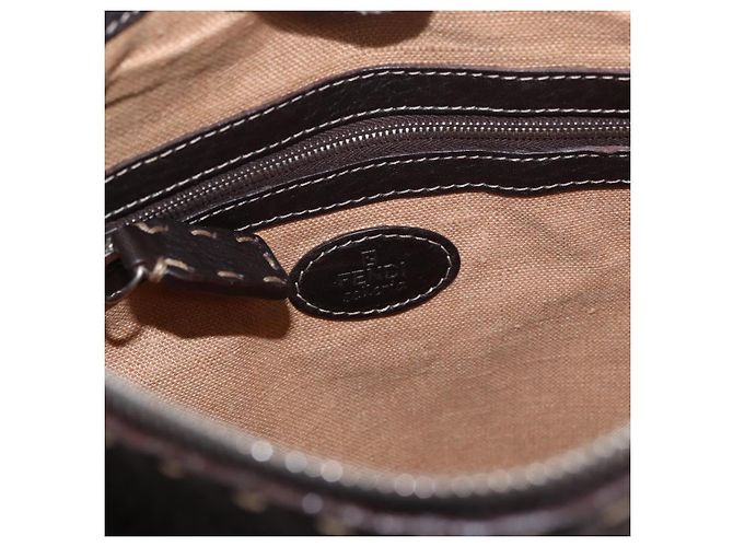 Borsa a Spalla FENDI Celeria in Pelle Nera Argento Auth 183899A Nero - vista 18