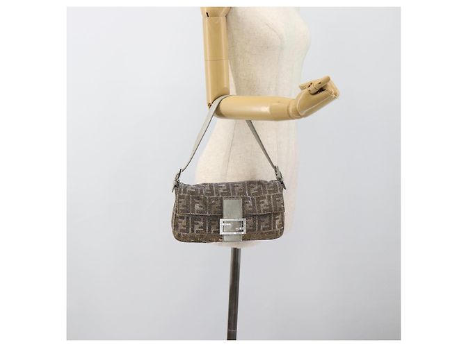 FENDI Zucca Canvas Rhinestone Mamma Baguette Shoulder Bag Silver Auth yk20474SM Argento - vista 24