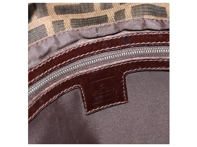 FENDI Zucca Canvas Mamma Baguette Shoulder Bag Black Brown Auth 184554A Marrone Nero - vista 17