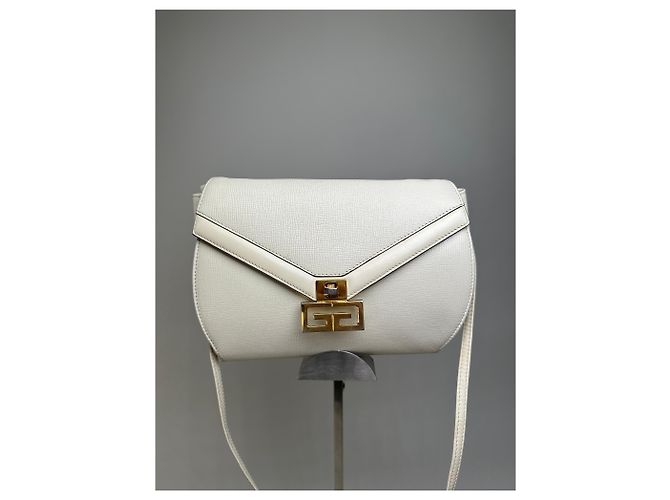 Vintage Givenchy Schultertasche aus strukturierter Leder Weiß Gold - vista 9