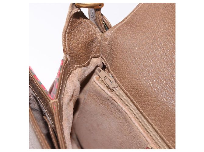 Borsa a Spalla GUCCI Pelle Oro Marrone 72 02 104 Auth 184483 D'oro - vista 24
