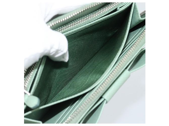 Cartera larga PRADA Ribbon de piel Saffiano Verde Plata Auth 182941SAM - vista 22
