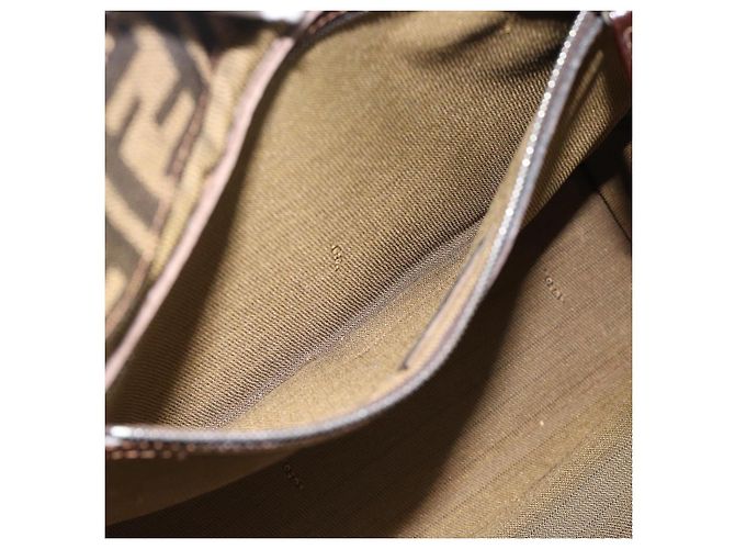 FENDI Zucca Canvas Mamma Baguette Tote Bag Black Brown Auth 183898 Marrone Nero - vista 22