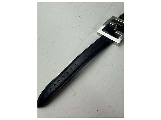 Orologio Vintage Fendi con Cinturino in Pelle Nero Argento - vista 2