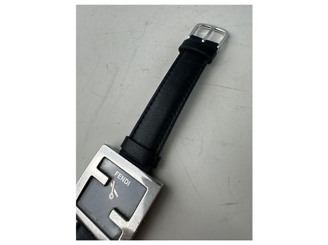 Orologio Vintage Fendi con Cinturino in Pelle Nero Argento - vista 4