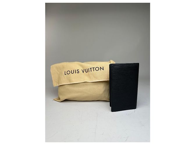 Vintage Louis Vuitton Epi Leather Wallet Black - view 3