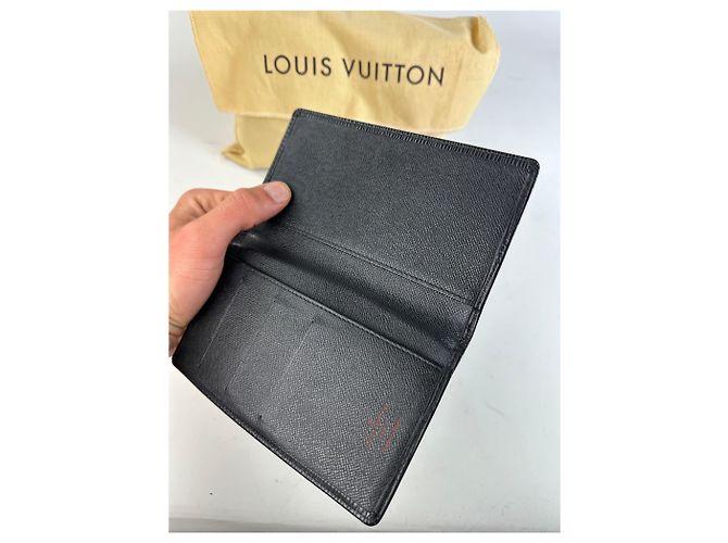 Vintage Louis Vuitton Epi Leather Wallet Black - view 4