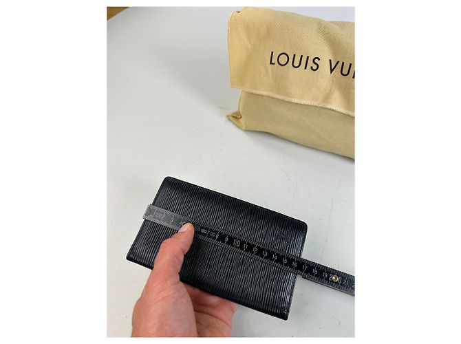 Vintage Louis Vuitton Epi Leather Wallet Black - view 8