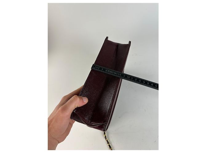 Vintage Givenchy Leder Schultertasche Burgund Goldkette Early 2000s Bordeaux - Ansicht 13