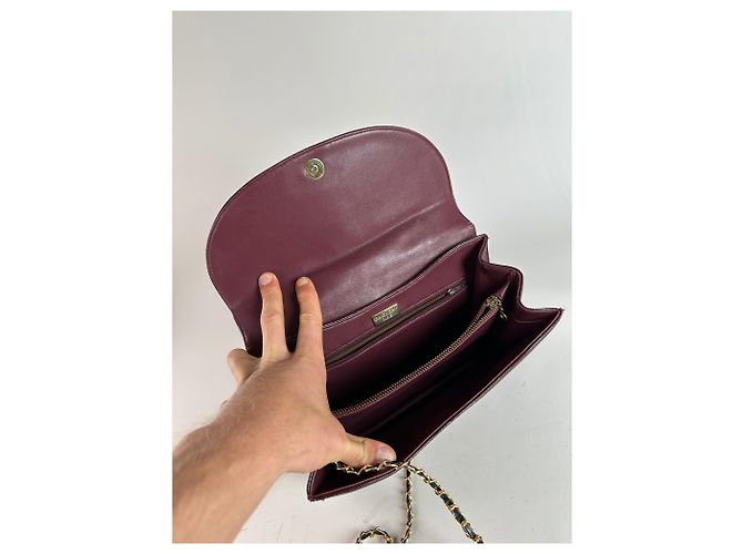 Vintage Givenchy Leder Schultertasche Burgund Goldkette Early 2000s Bordeaux - Ansicht 3