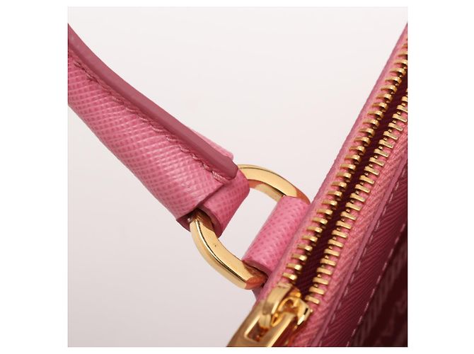 Prada Borsa a Mano Galleria Mini in Pelle Saffiano Rosa - vista 14