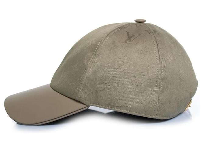 Louis Vuitton, First cap in beige - vista 2
