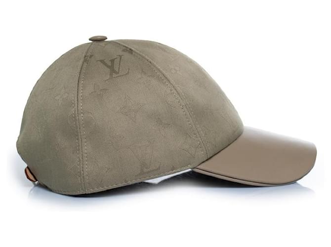 Louis Vuitton, First cap in beige - vista 4