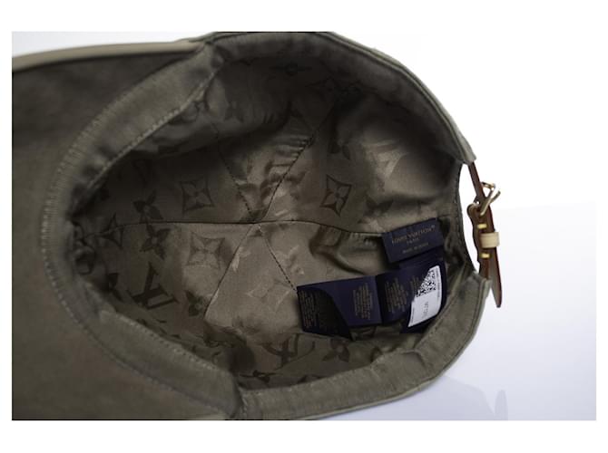 Louis Vuitton, First cap in beige - vista 8