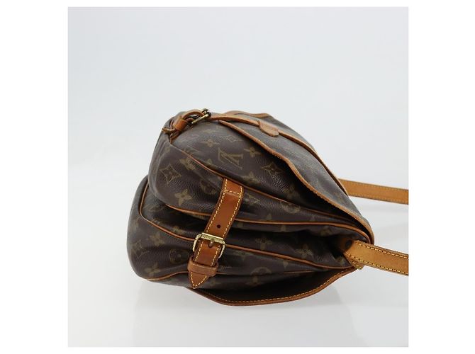 Louis Vuitton Saumur Monogram Canvas 30 Marrone - vista 3