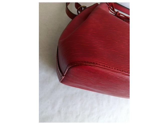 Noe Louis Vuitton Noé in pelle Epi rossa Rosso - vista 13