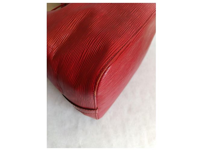 Noe Louis Vuitton Noé in pelle Epi rossa Rosso - vista 15