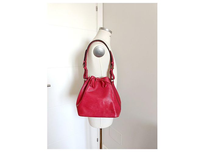 Noe Louis Vuitton Noé in pelle Epi rossa Rosso - vista 16