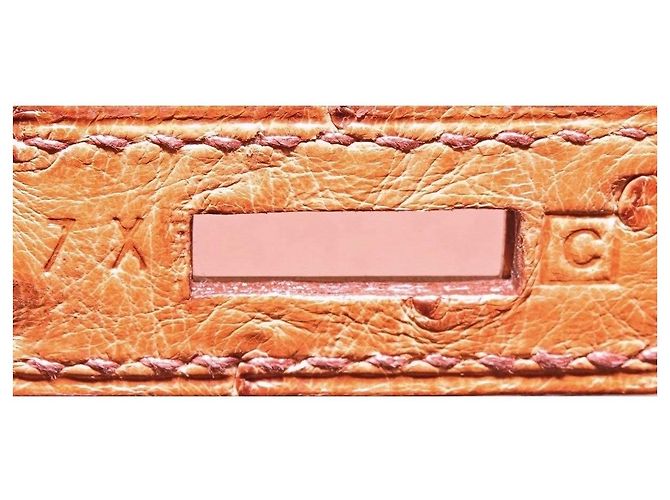 Hermès Kelly 32 in pelle di struzzo Gold Cammello - vista 3