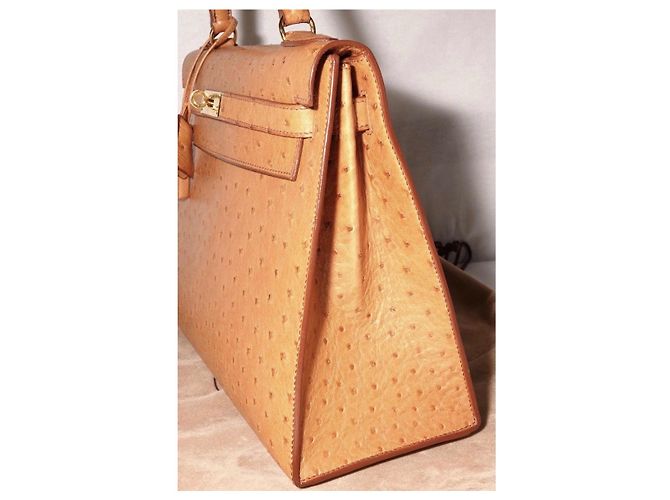 Hermès Kelly 32 in pelle di struzzo Gold Cammello - vista 7