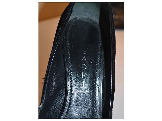 Casadei Décolleté nere in velluto con perle e cristalli Nero - vista 7